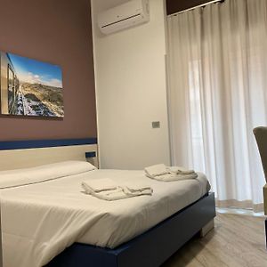 Camera standard con letto king size